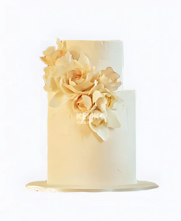 Нежный торт с объемными цветами Нежный торт с объемными цветами Фото
