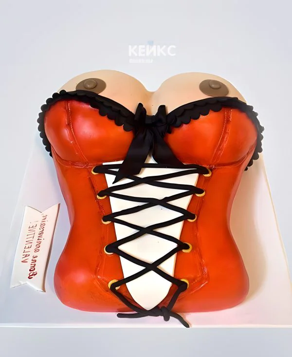 Торт на мальчишник с корсетом Фото