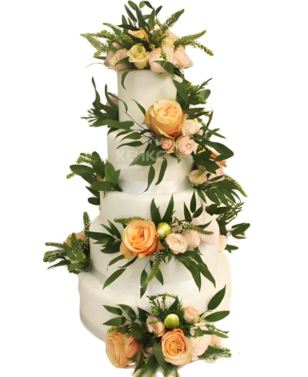 Дорогой свадебный торт с розами Дорогой свадебный торт с розами Фото