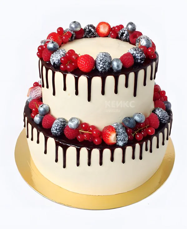 Торт двухъярусный с ягодами Торт двухъярусный с ягодами Фото