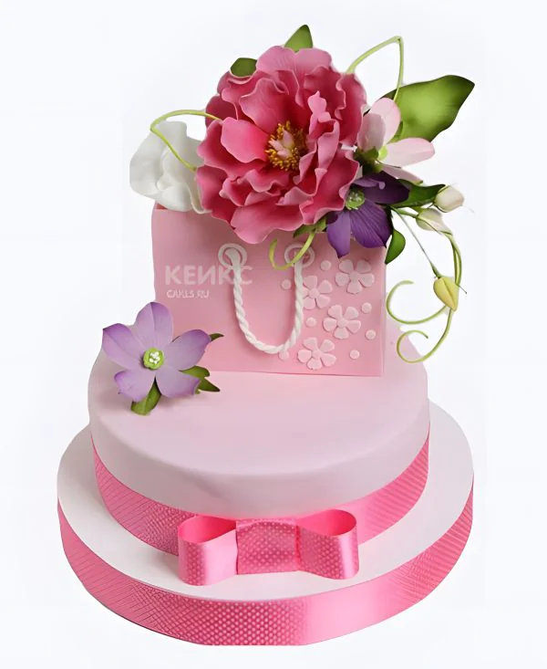 Нежный торт с пакетиком и цветами Нежный торт с пакетиком и цветами Фото