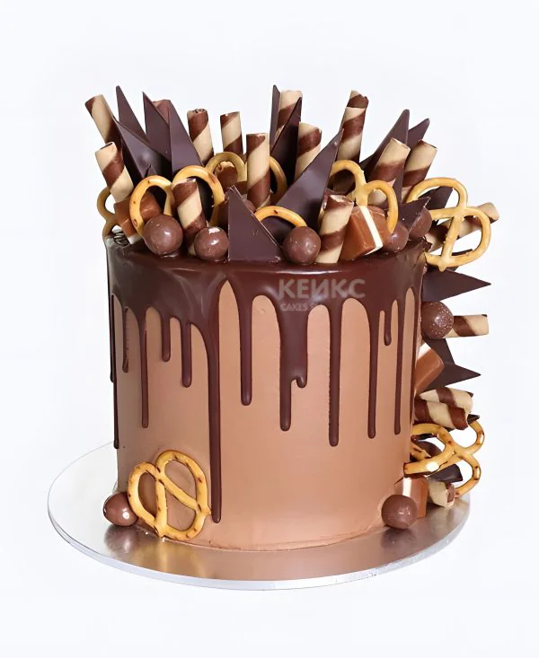 Торт стильный со сладостями Торт стильный со сладостями Фото
