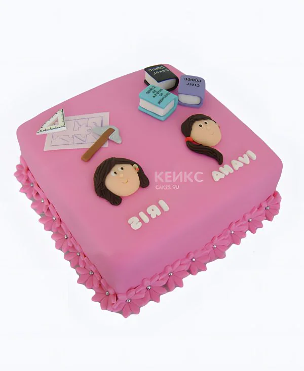 Торт розового цвета и аппликацией Торт розового цвета и аппликацией Фото