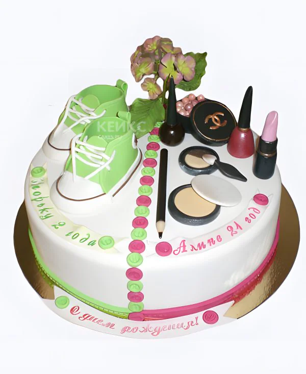 Розово-зеленый торт с косметикой и кроссовками Фото