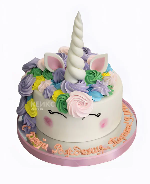 Нежный торт с мордочкой единорога Нежный торт с мордочкой единорога Фото