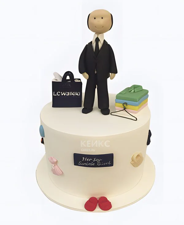 Торт белый с фигуркой офисного сотрудника Торт белый с фигуркой офисного сотрудника Фото