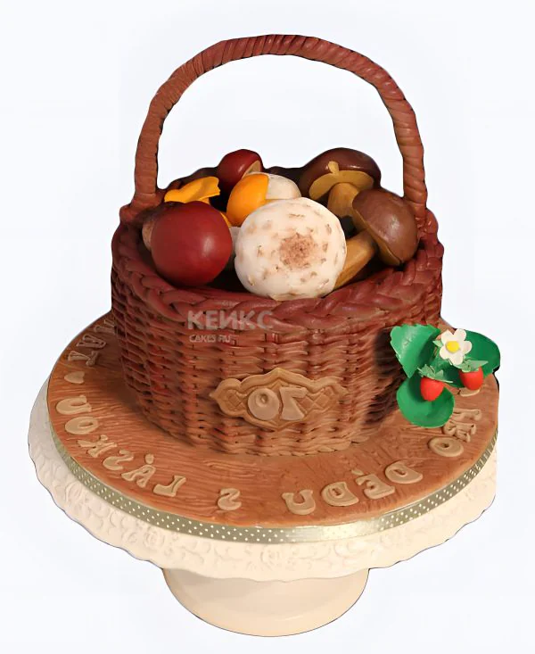 Торт корзина с грибами и земляникой из мастики Торт корзина с грибами и земляникой из мастики Фото