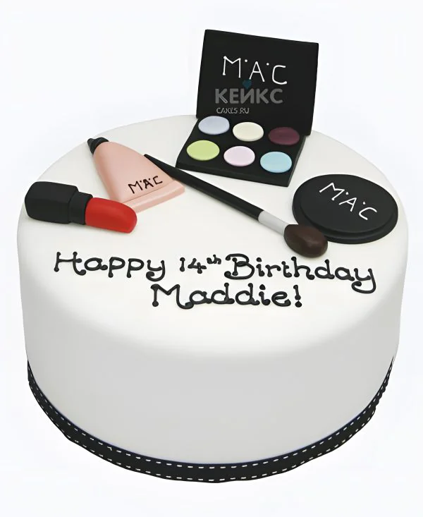 Торт на 14 лет девочке с косметикой Торт на 14 лет девочке с косметикой Фото