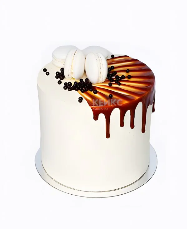 Элегантный белый мини-торт Элегантный белый мини-торт Фото