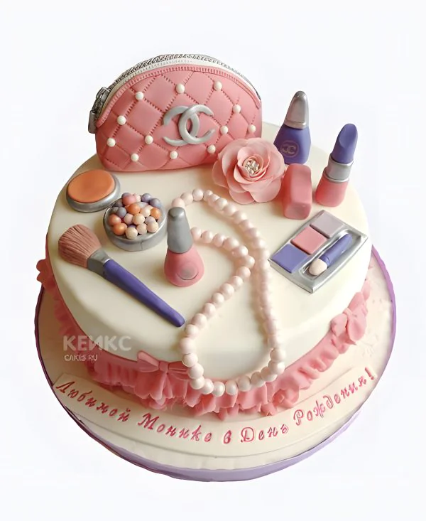 Торт с косметичкой и жемчужным колье Фото