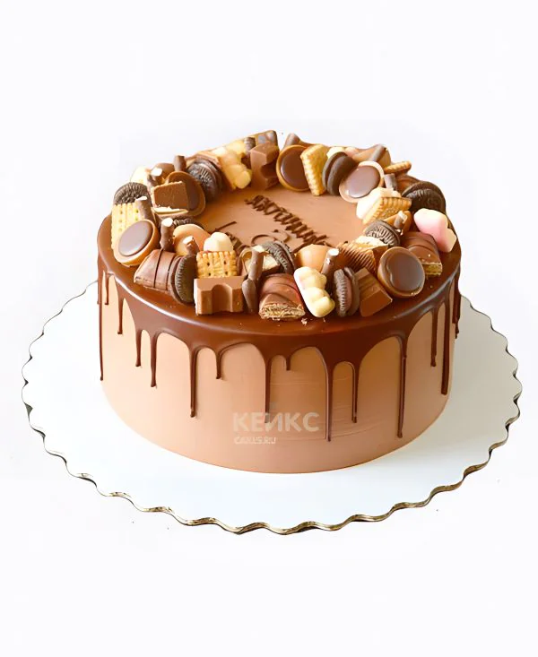 Коричневый торт со сладостями Коричневый торт со сладостями Фото