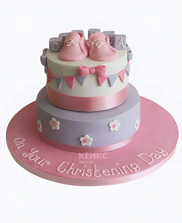 Нежно-фиолетовый торт с ромашками Фото