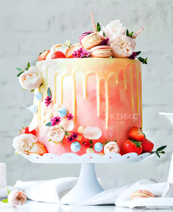 Весенний торт с фруктами и цветами Фото