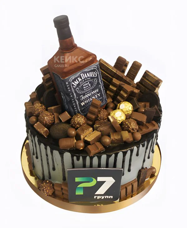 Дорогой торт с логотипом и бутылкой виски с шоколадом Дорогой торт с логотипом и бутылкой виски с шоколадом Фото