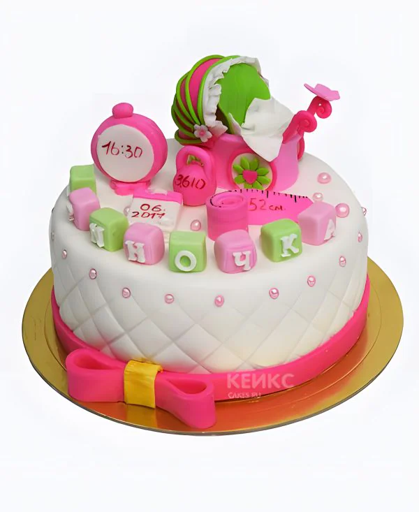 Торт с жемчужинами и коляской Фото