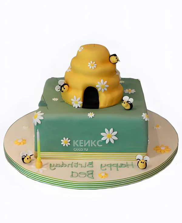 Прямоугольный торт с ульем и ромашками из мастики Фото
