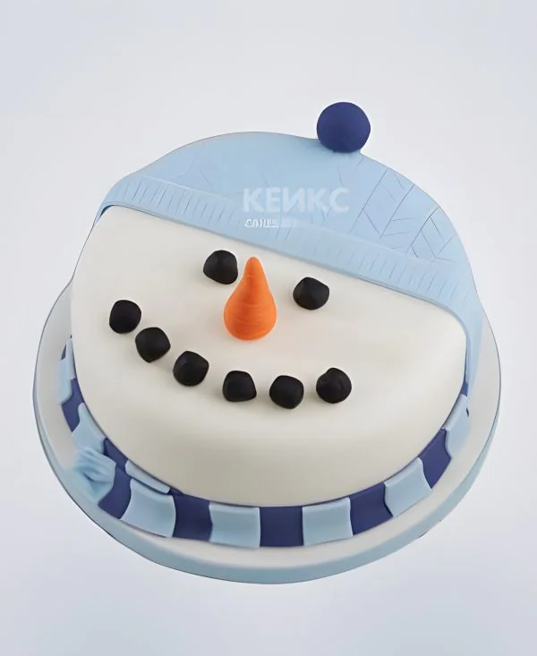 Новогодний торт со снеговиком Фото