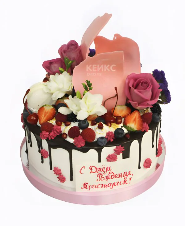 Стильный торт с розами Стильный торт с розами Фото