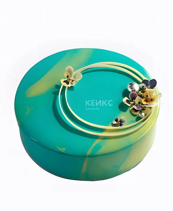 Торт зеркальный в минималистичном стиле Торт зеркальный в минималистичном стиле Фото