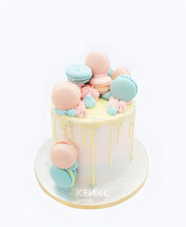 Аппетитный торт девочке на 10 лет Фото