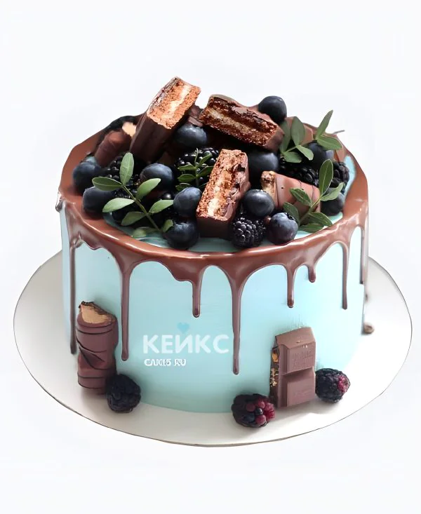 Небесно голубой торт мужчине на день рождения с фруктами и шоколадом Небесно голубой торт мужчине на день рождения с фруктами и шоколадом Фото