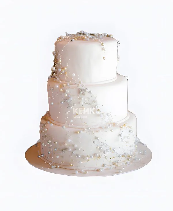 Нежный свадебный торт с жемчугом Фото