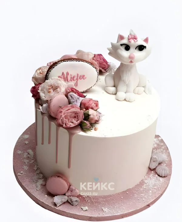 Торт девочке на 10 лет с цветами и котиком Фото