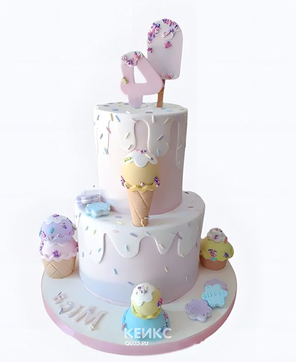 Аппетитный торт с мороженым на 4 года Фото