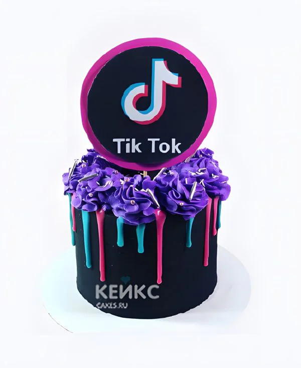 Черный торт с фотопечатью тик ток и цветами из крема Фото