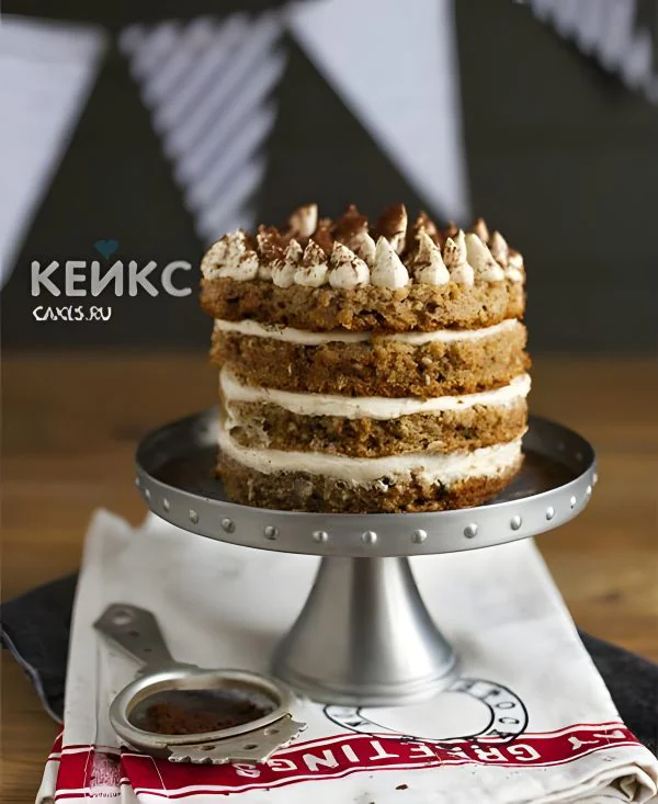 Диабетический торт с декором из крема Фото