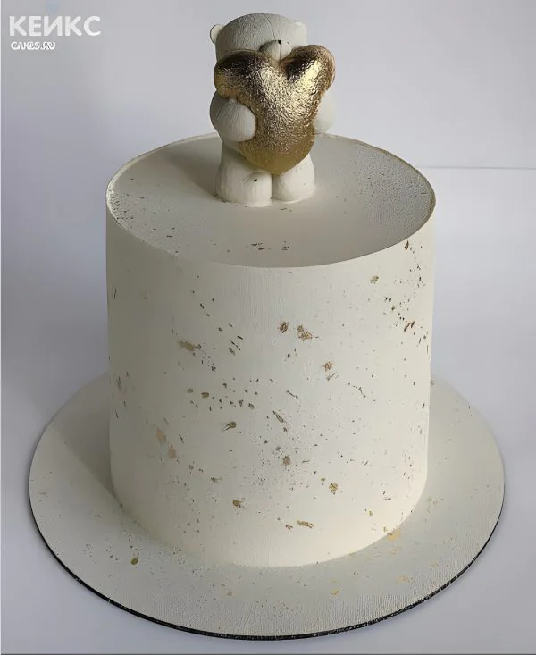 Эстетичный торт с мишкой с сердцем Эстетичный торт с мишкой с сердцем Фото