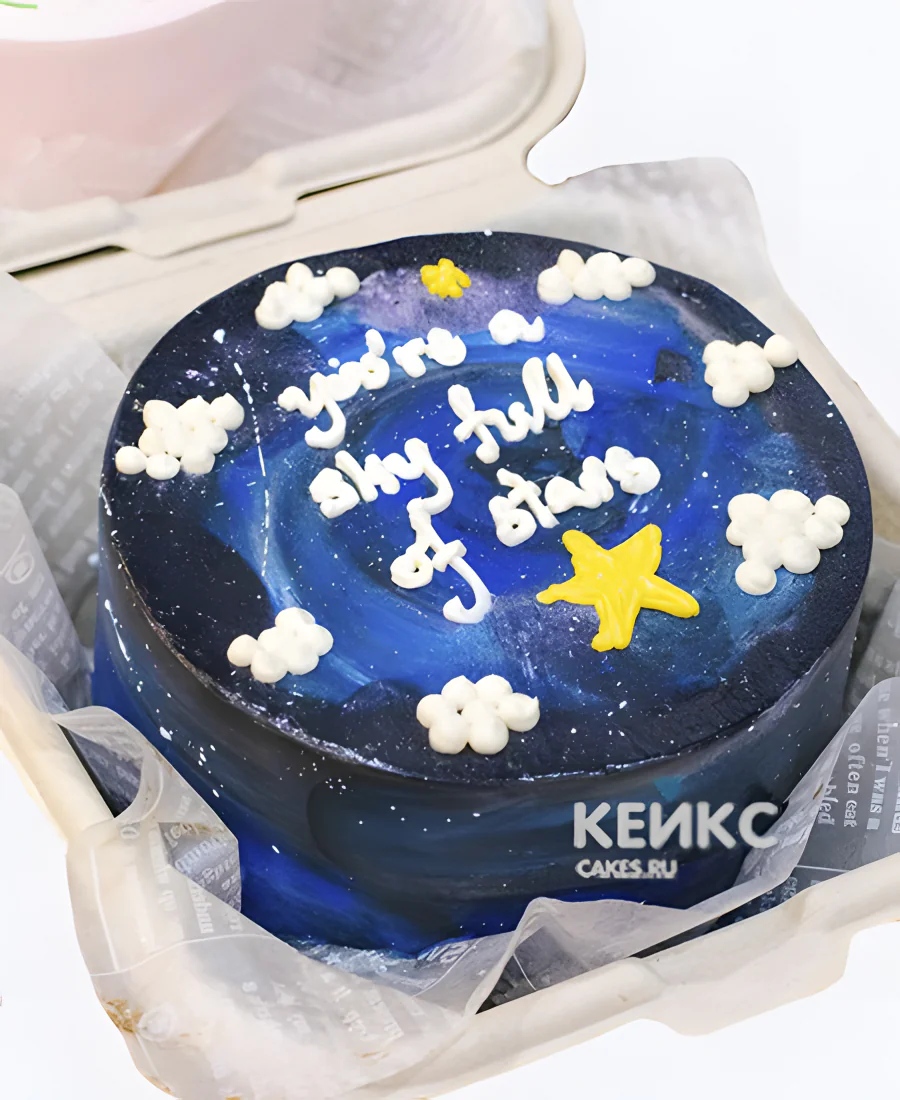 Космический бенто торт со звездами и надписью Космический бенто торт со звездами и надписью Фото
