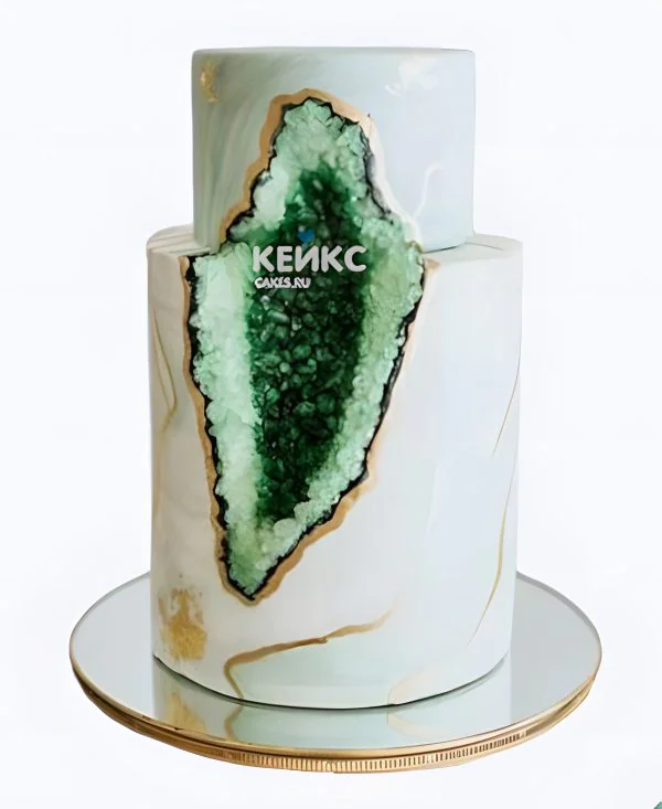 Мраморный зеленый торт с кристаллами Мраморный зеленый торт с кристаллами Фото