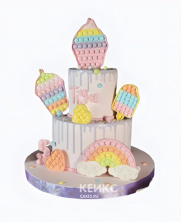 Нежно-розовый торт девочке на годик с попитом Фото