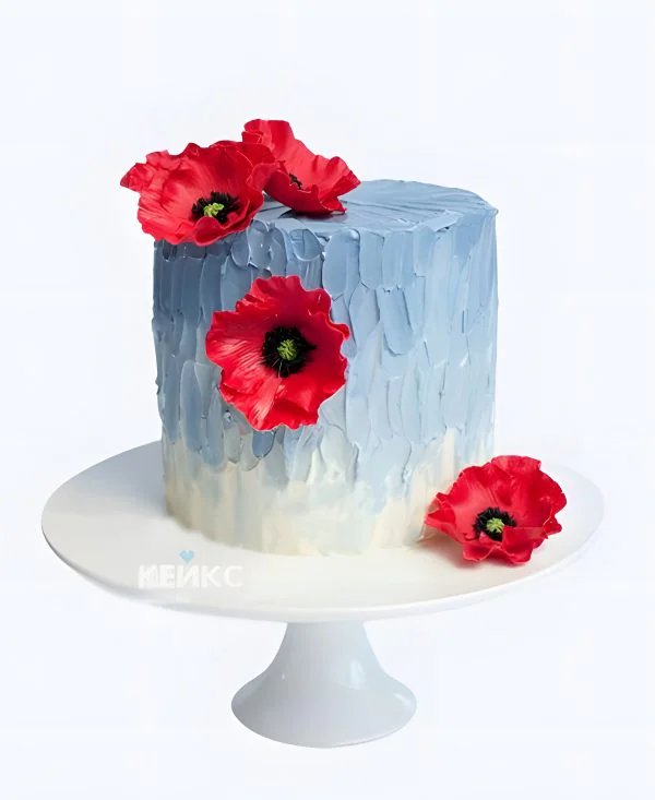 Нежный пастельный торт из крема с маками Нежный пастельный торт из крема с маками Фото