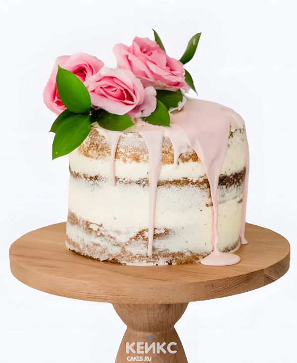 Нежный торт из крема с розами на 35 лет Нежный торт из крема с розами на 35 лет Фото