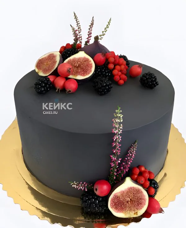 Очаровательный велюровый торт с ежевикой и инжиром Очаровательный велюровый торт с ежевикой и инжиром Фото