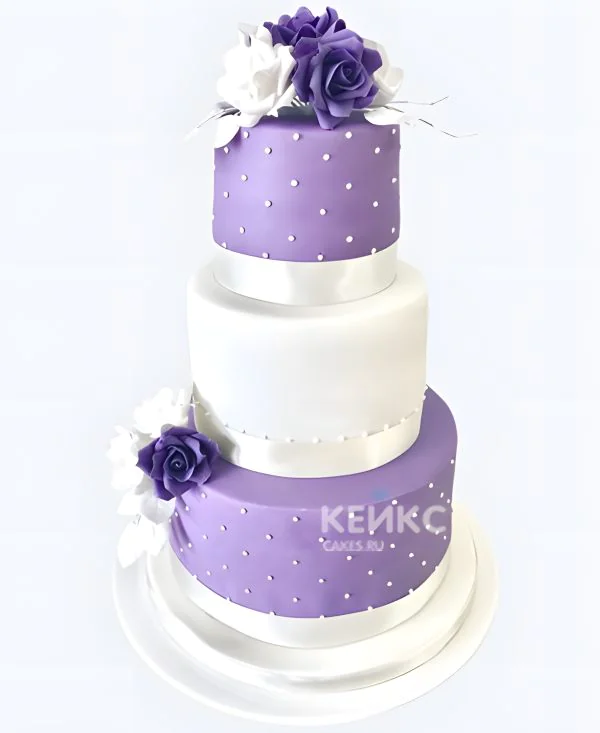 Потрясающий фиолетовый торт с розами Потрясающий фиолетовый торт с розами Фото