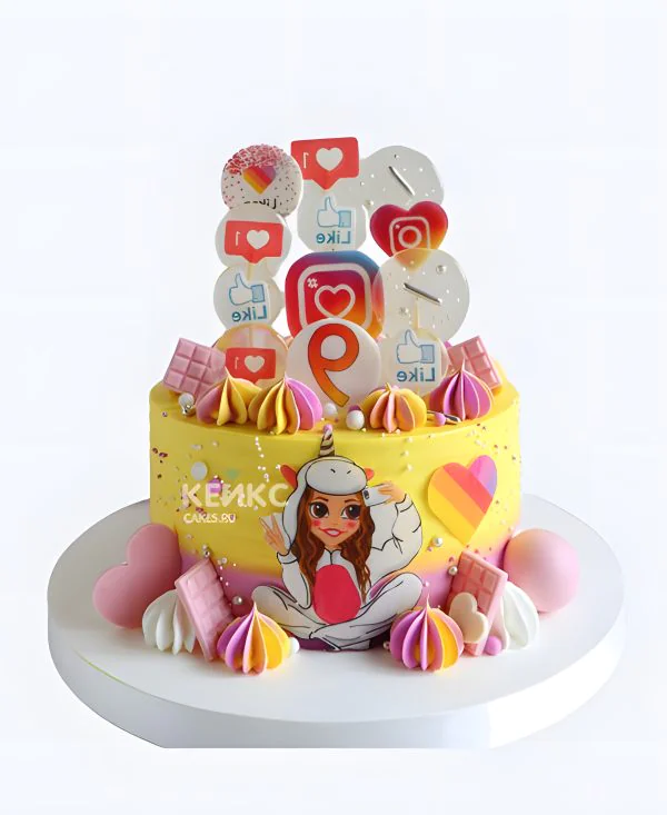 Радужный торт со сладостями и инстаграмом Радужный торт со сладостями и инстаграмом Фото