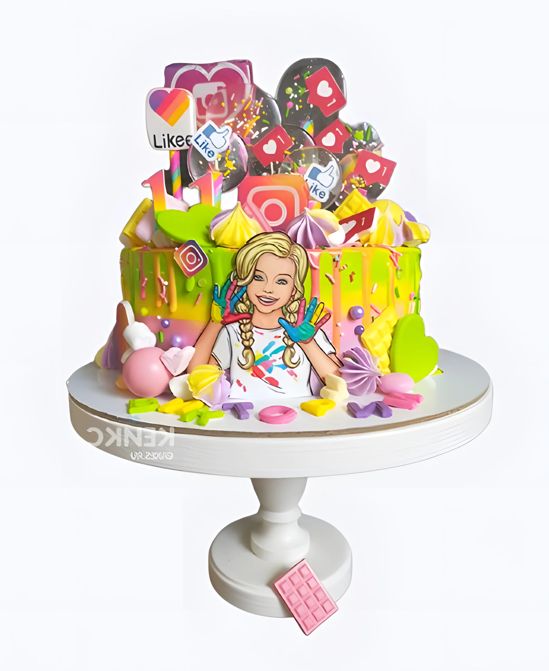 Разноцветный торт с лайками и сладостями Фото