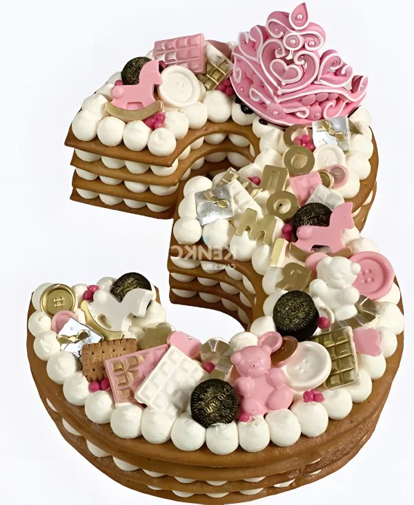 Торт девочке на 3 года в виде цифры со сладостями Фото