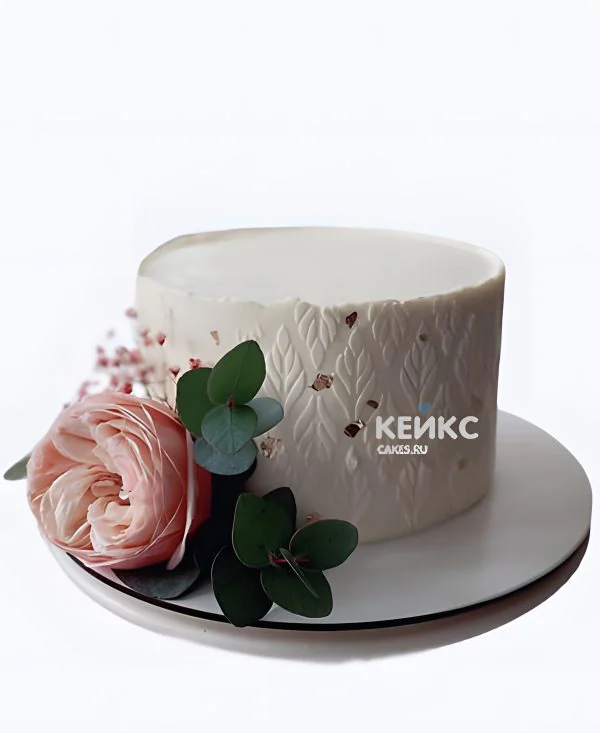 Торт на юбилей 30 лет с большим розовым цветком Фото