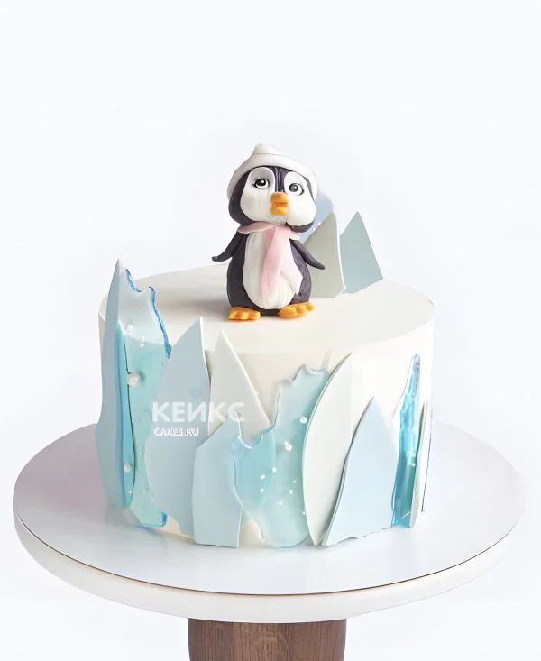 Торт пингвин и снежные вершины Торт пингвин и снежные вершины Фото
