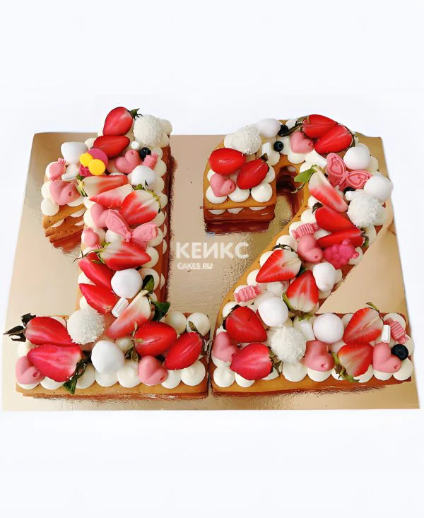 Торт цифра 12 с клубникой Торт цифра 12 с клубникой Фото