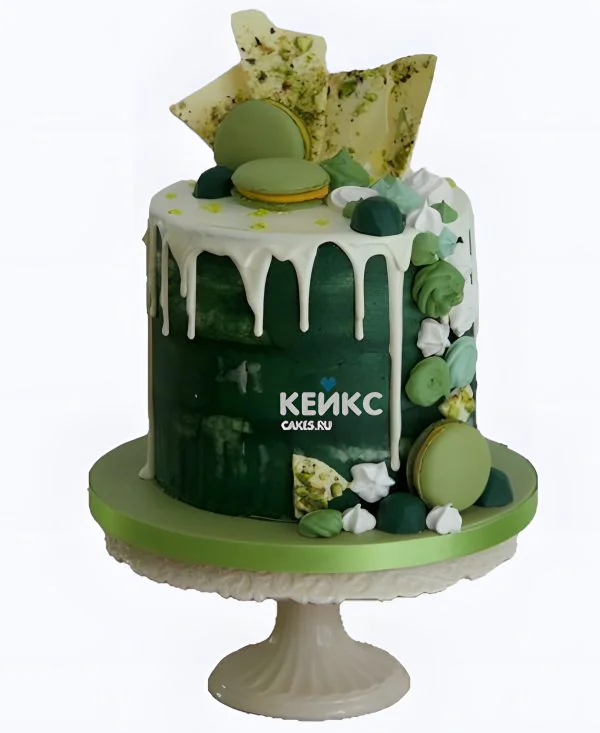Торт в изумрудном цвете с подтеками и макарунс Торт в изумрудном цвете с подтеками и макарунс Фото
