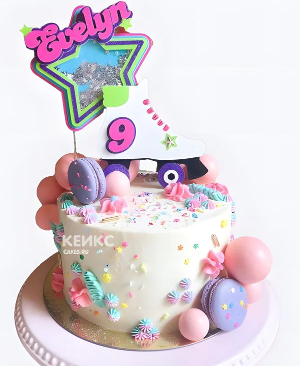 Воздушный торт на 9 лет с шариками и макарунс Воздушный торт на 9 лет с шариками и макарунс Фото