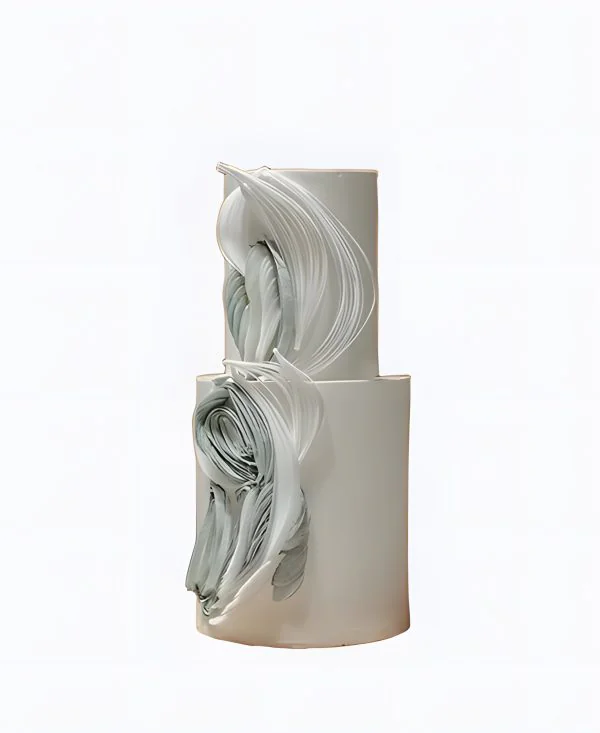 Трендовый торт на свадьбу с эстетичным декором Трендовый торт на свадьбу с эстетичным декором Фото