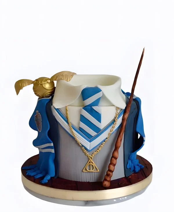 Стильный детский тортик с формой Когтеврана и волшебной палочкой по Гарри Поттеру Фото