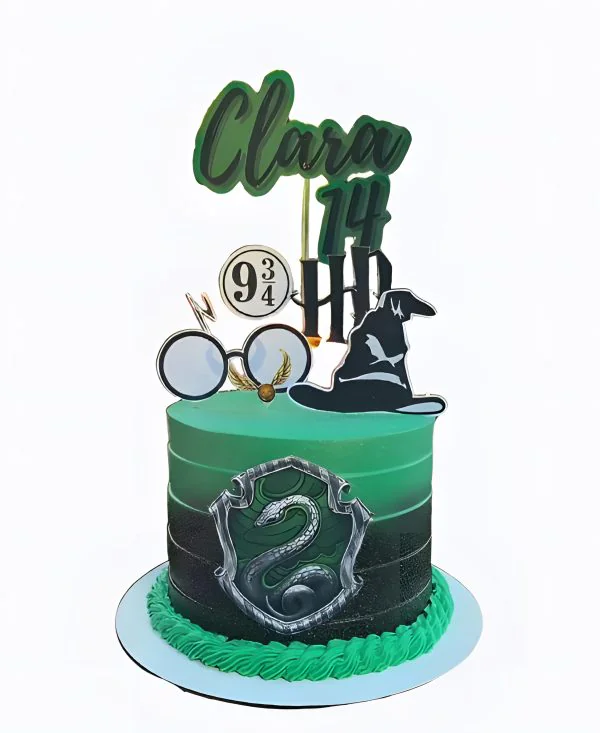 Эстетичный зеленый тортик Гарри Поттер в тематике Слизерин Фото