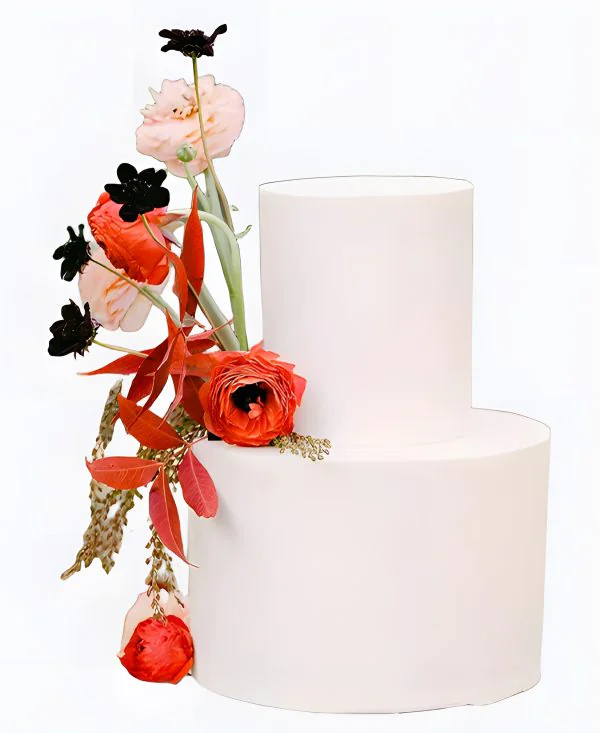 Белый торт с яркими цветами Фото